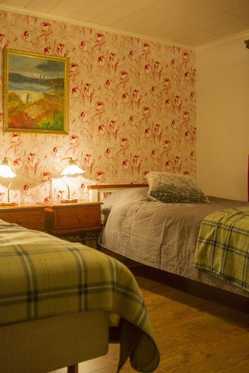 Hallebergs Bed&Breakfast Skara Room photo